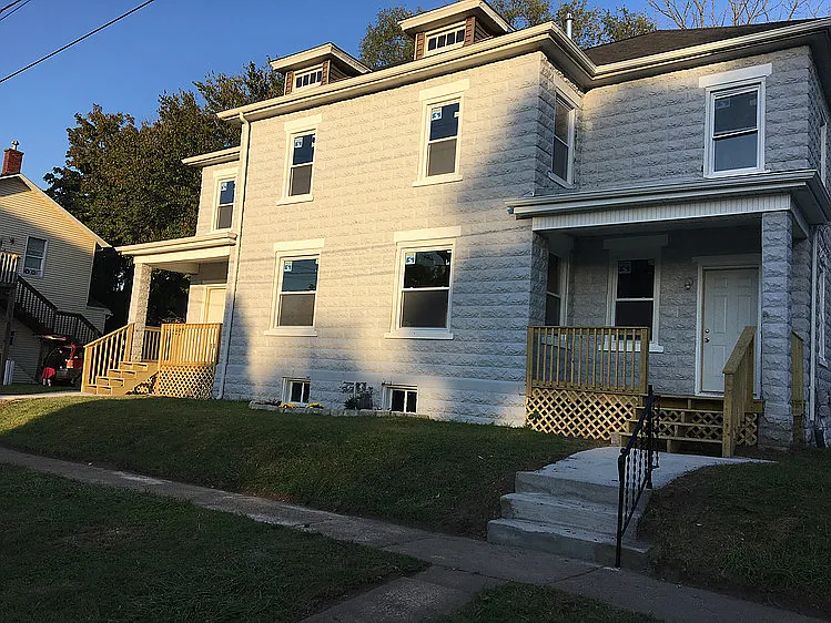 1415 Warren St photo 1