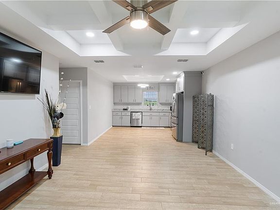 4th image of 4304 Adare St