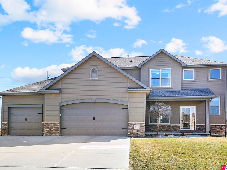 1st image of 4711 N 204th Ave
