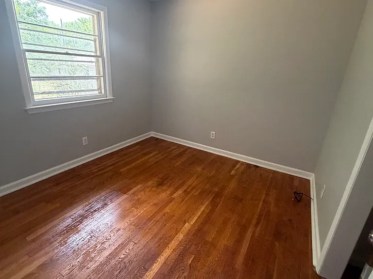 306 Andrea Dr — Photo 9