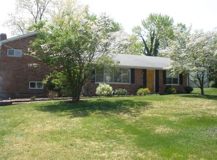 1148 Marsh Ave, Ballwin, MO