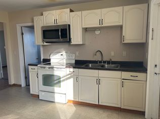 569 Winthrop St #2, Rehoboth, MA 02769