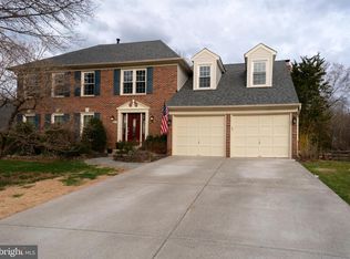 5250 Glen Meadow Rd, Centreville, VA 20120