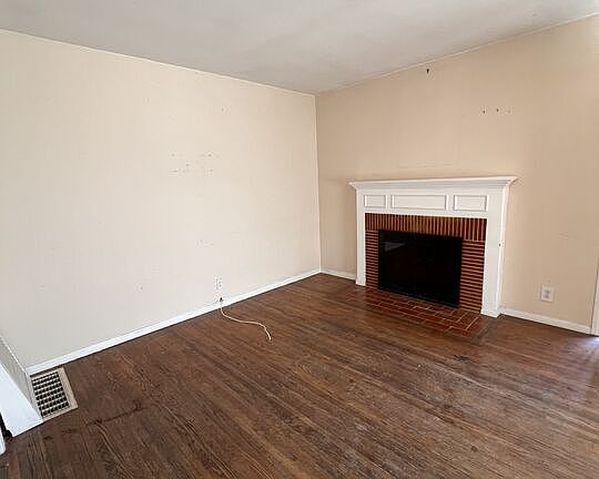 5th image of 8903 Ramsgate Ave