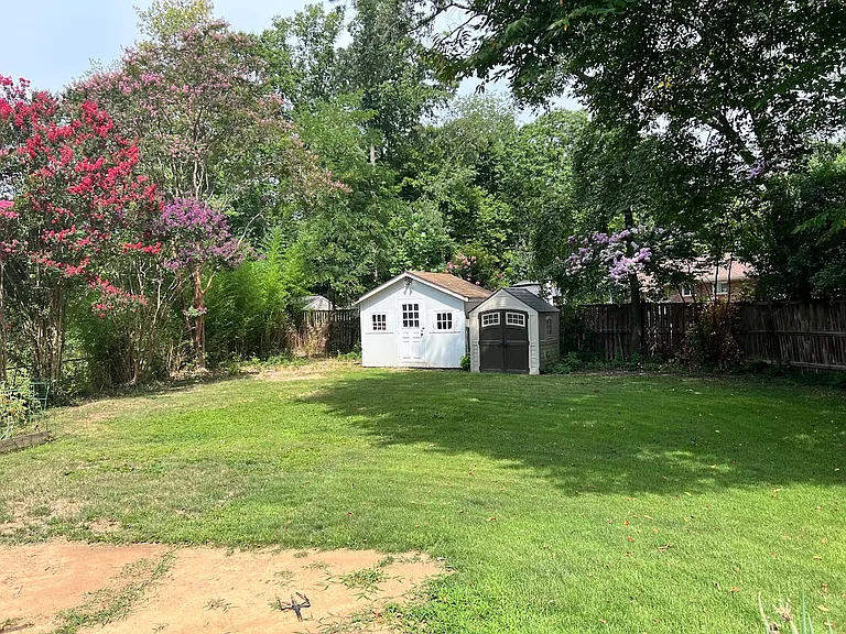 8110 Springfield Village Dr — Photo 10