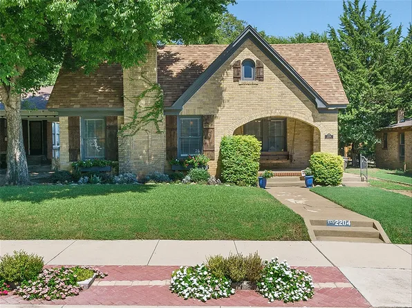 2204 Harrison Ave, Fort Worth, TX 76110