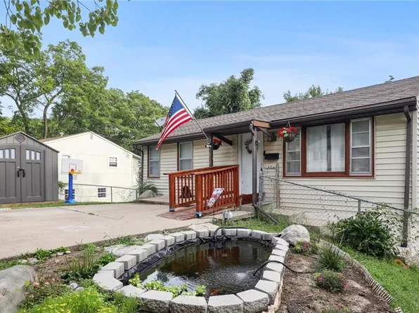 9810 E 22nd St S, Independence, MO 64052