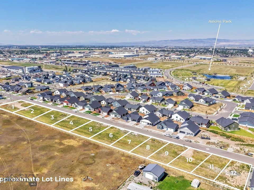 1st image of 704 Spaniel Ln