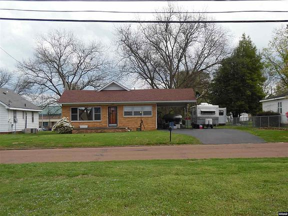 3rd image of 1348 Edwards St