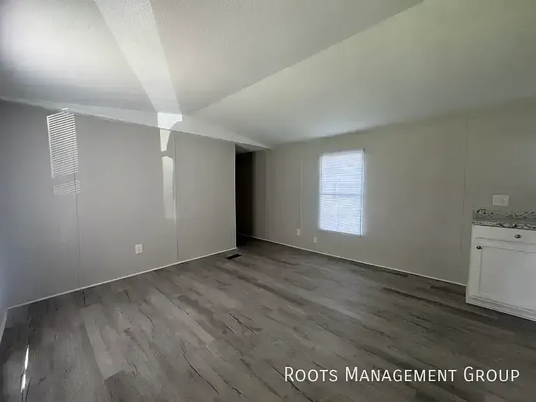 5098 Thompson Dr #99 — Photo 9
