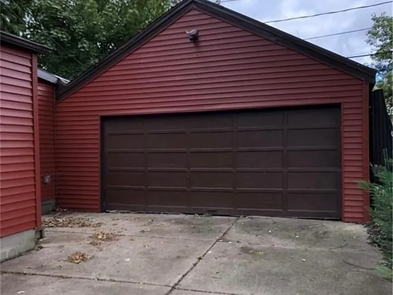 106 E Morris Ave #UPPER — Photo 2
