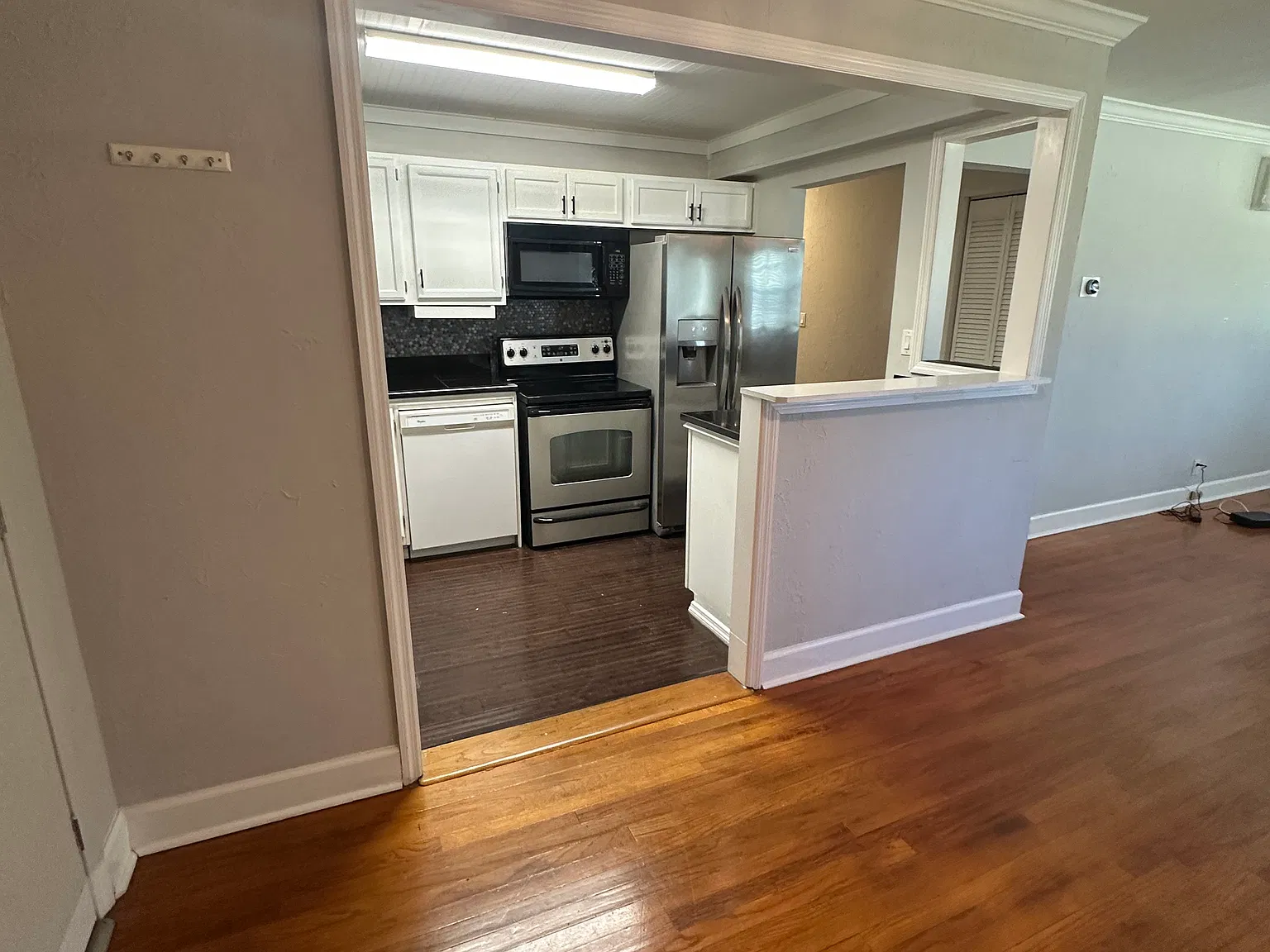 2 bed, 980 sqft, $1,650 — Photo 1
