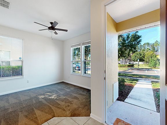 4th image of 625 Oakleaf Plantation Pkwy Unit 818