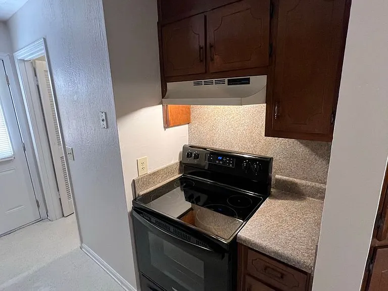 618-620 Telfair Ct — Photo 7
