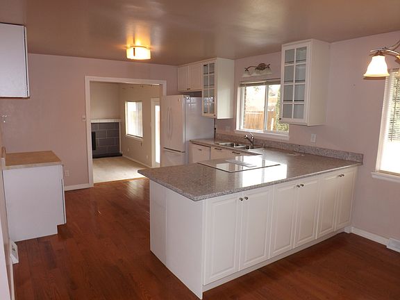 3rd image of 3974 S Tamarac Dr