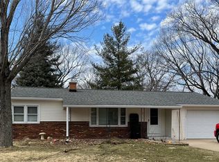 109 Ridge Bend Dr, East Peoria, IL 61611