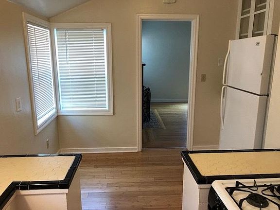 5th image of 1 Bayview Ct