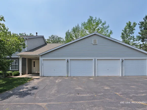 620 Mallard Ct APT C1, Bartlett, IL 60103