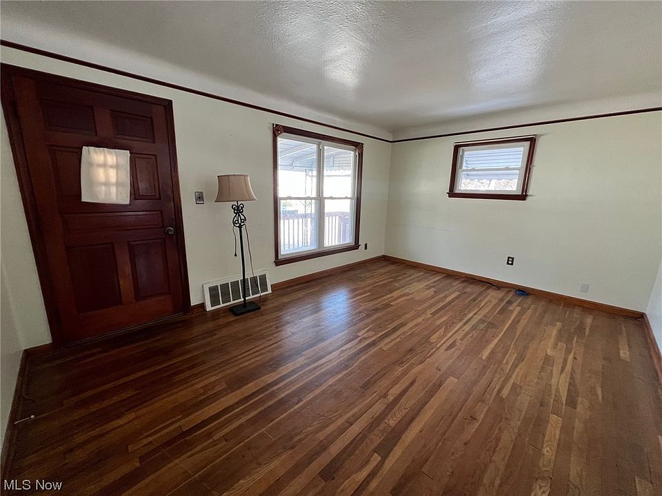 1657 Mapledale Rd, Wickliffe, OH 44092 Zillow