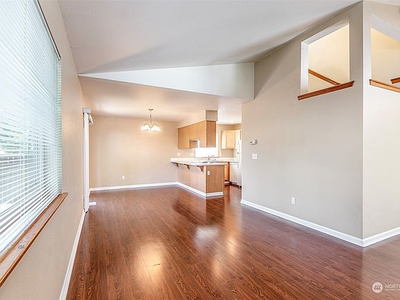 4th image of 6268 Sunny Lane SE