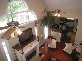 4th image of 906 Lofty Pine Dr