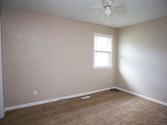 5th image of 201 Lakeland Dr