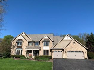 15 Oak Creek Dr, Yorkville, IL