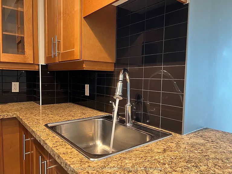 1900 Lake Shore Blvd W #1409 — Photo 16