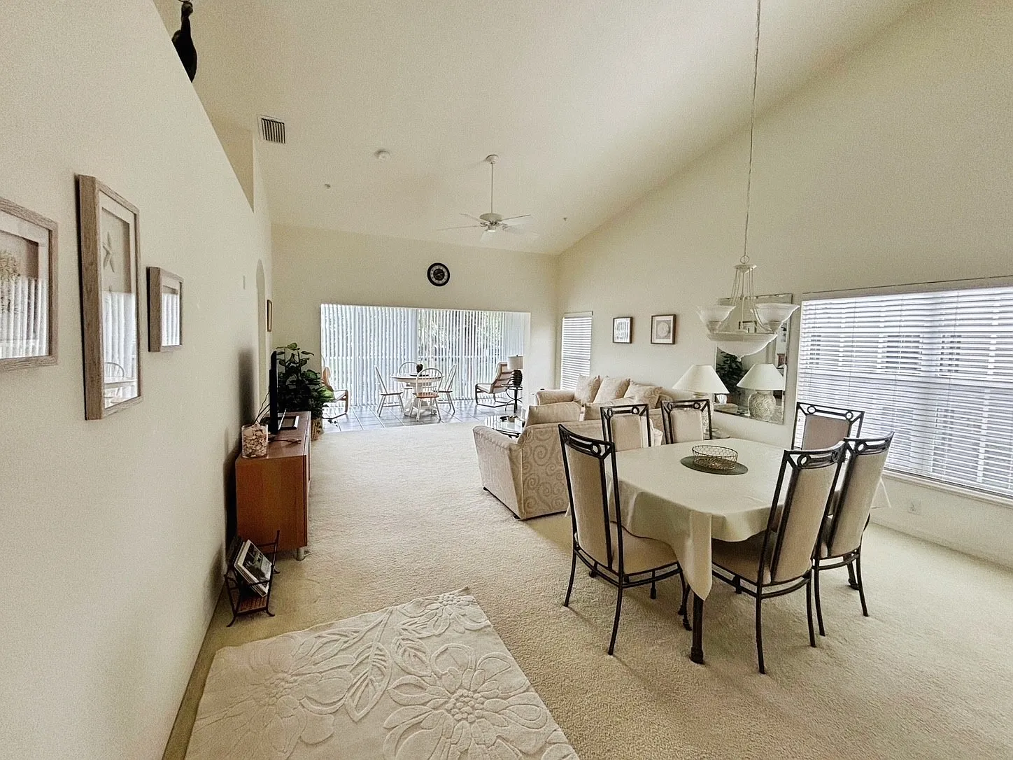 408 Laurel Lake Dr — Photo 4