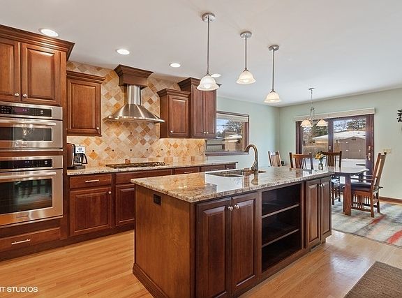 4th image of 814 S Can Dota Ave