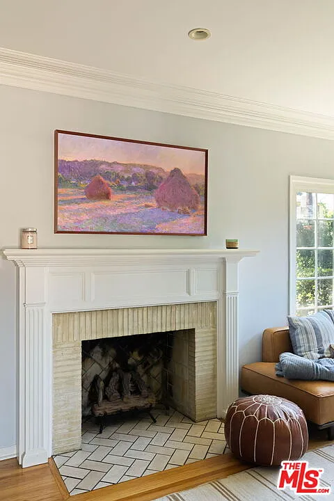 2 bed, 1.5 bath, 1117 sqft, $4,995 — Photo 4