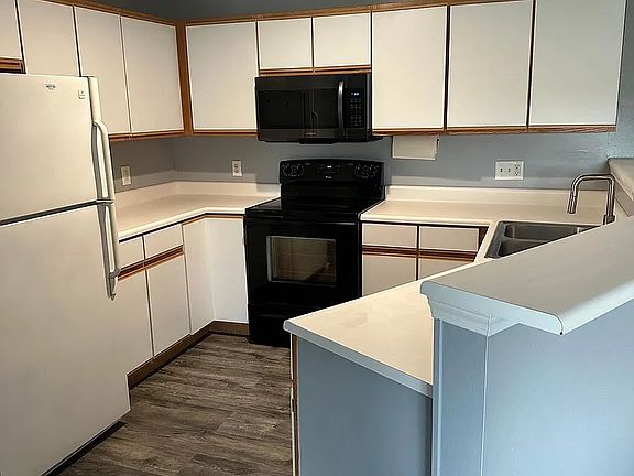 3rd image of 8584 Jasonville Ct SE #8