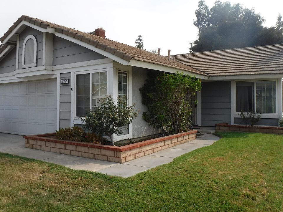 1st image of 11325 Rockridge Ln