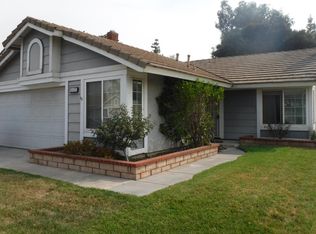 11325 Rockridge Ln, Fontana, CA 92337
