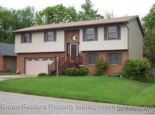 138 Huntleigh Dr, Belleville, IL 62220