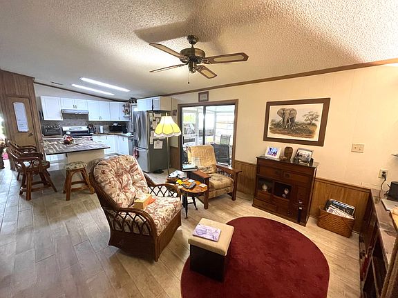 5th image of 1345 Hudson Way