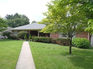 1162 Indian Mound Rd, Lexington, KY 40502
