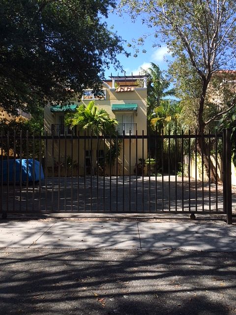 1st image of 2861 Coconut Ave