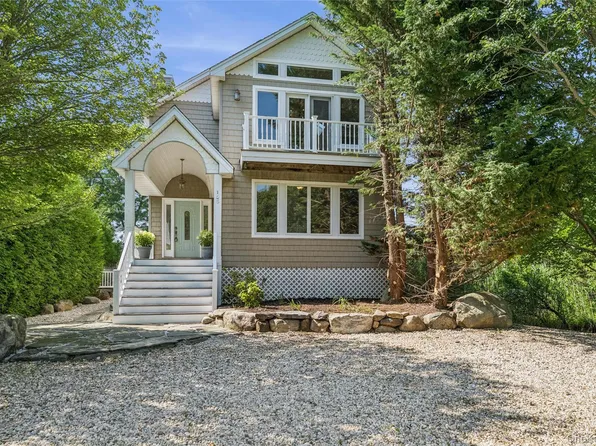 155 2nd Avenue, Peconic, NY 11958