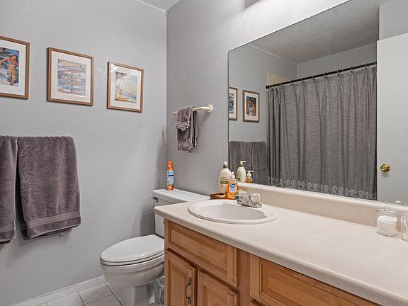 2nd image of 350 Aoloa St APT B209