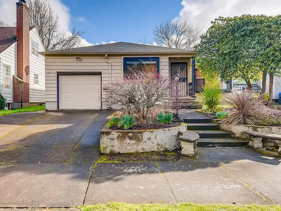 4340 SE 35th Ave