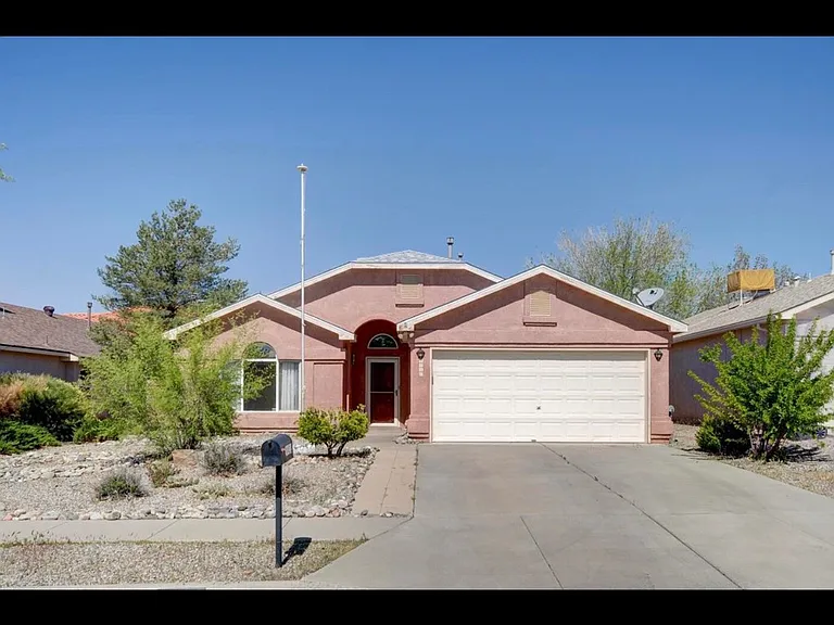 4436 Snow Heights Cir SE — Photo 1