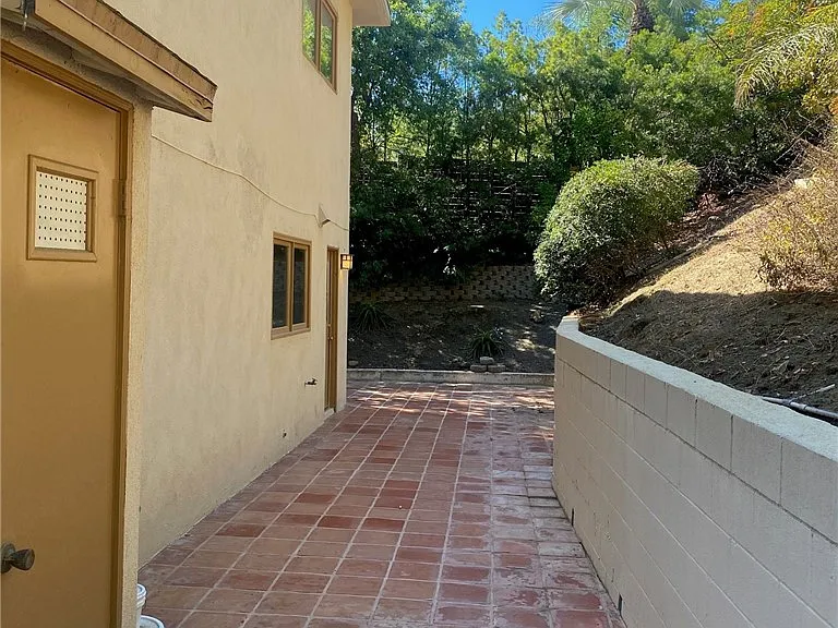 4421 Grimes Pl — Photo 21