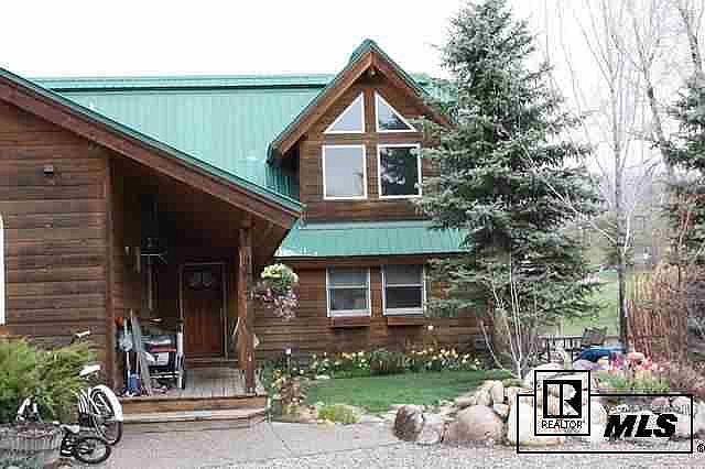 1st image of 2622 Honeysuckle Ln