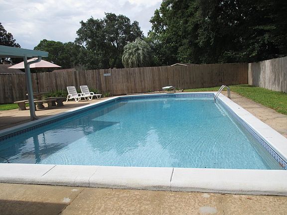 Awesome Swimming Pool