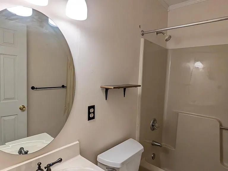 150 Nightingale Ave — Photo 20