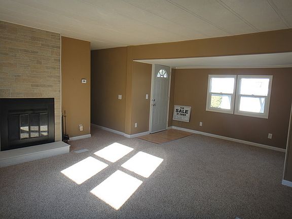 5th image of 2450 Briarwood Ln
