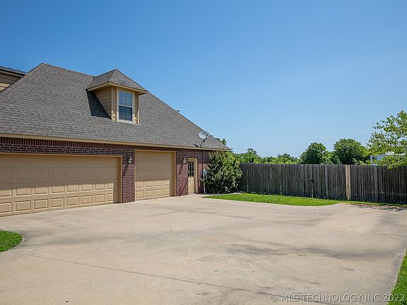 2nd image of 11233 S 212th East Ave