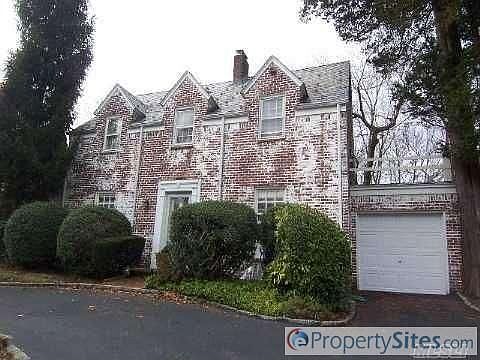 1st image of 245 N Brookside Ave