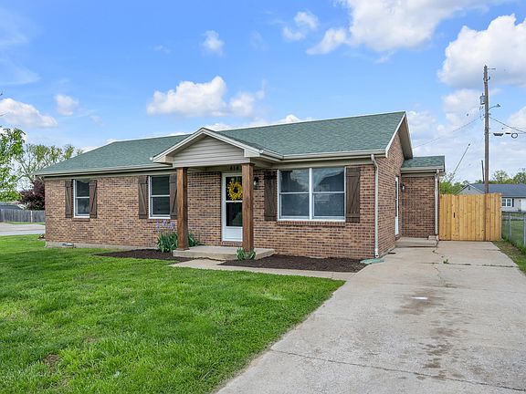 2nd image of 414 Keokuk Ct